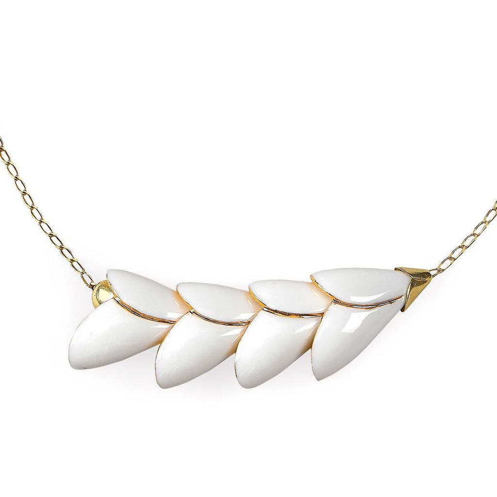 Lladro Heliconia 4 Petals Pendant Necklace 01010174