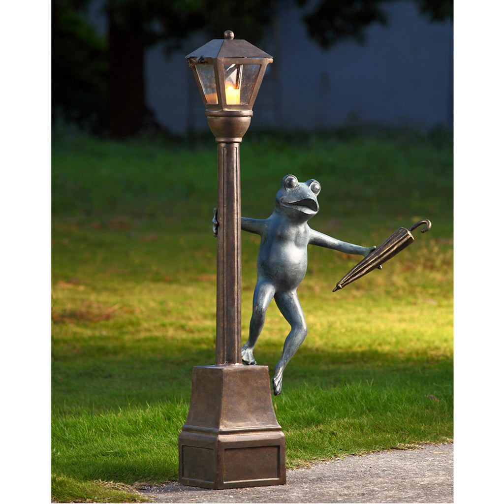 SPI Streetlight Frog Garden Lantern 34282