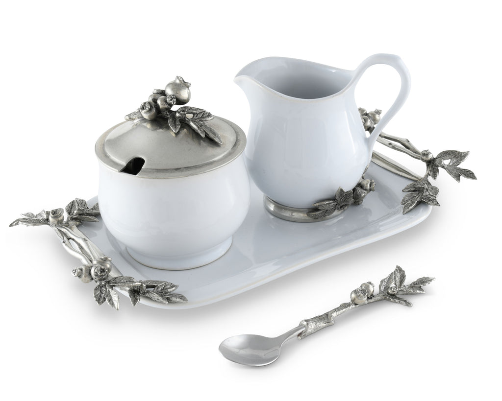 Vagabond House Farmer's Market Blueberry Creamer Set G317A