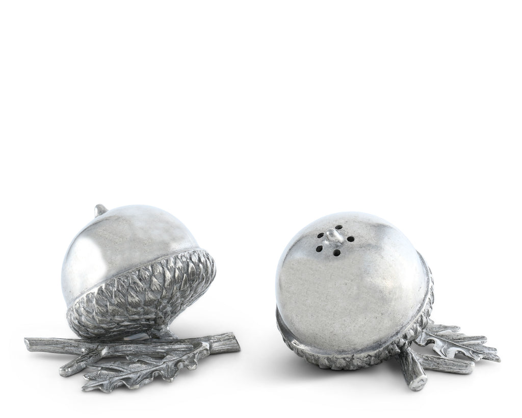 Vagabond House Majestic Forest Pewter Acorn Salt & Pepper Set L116