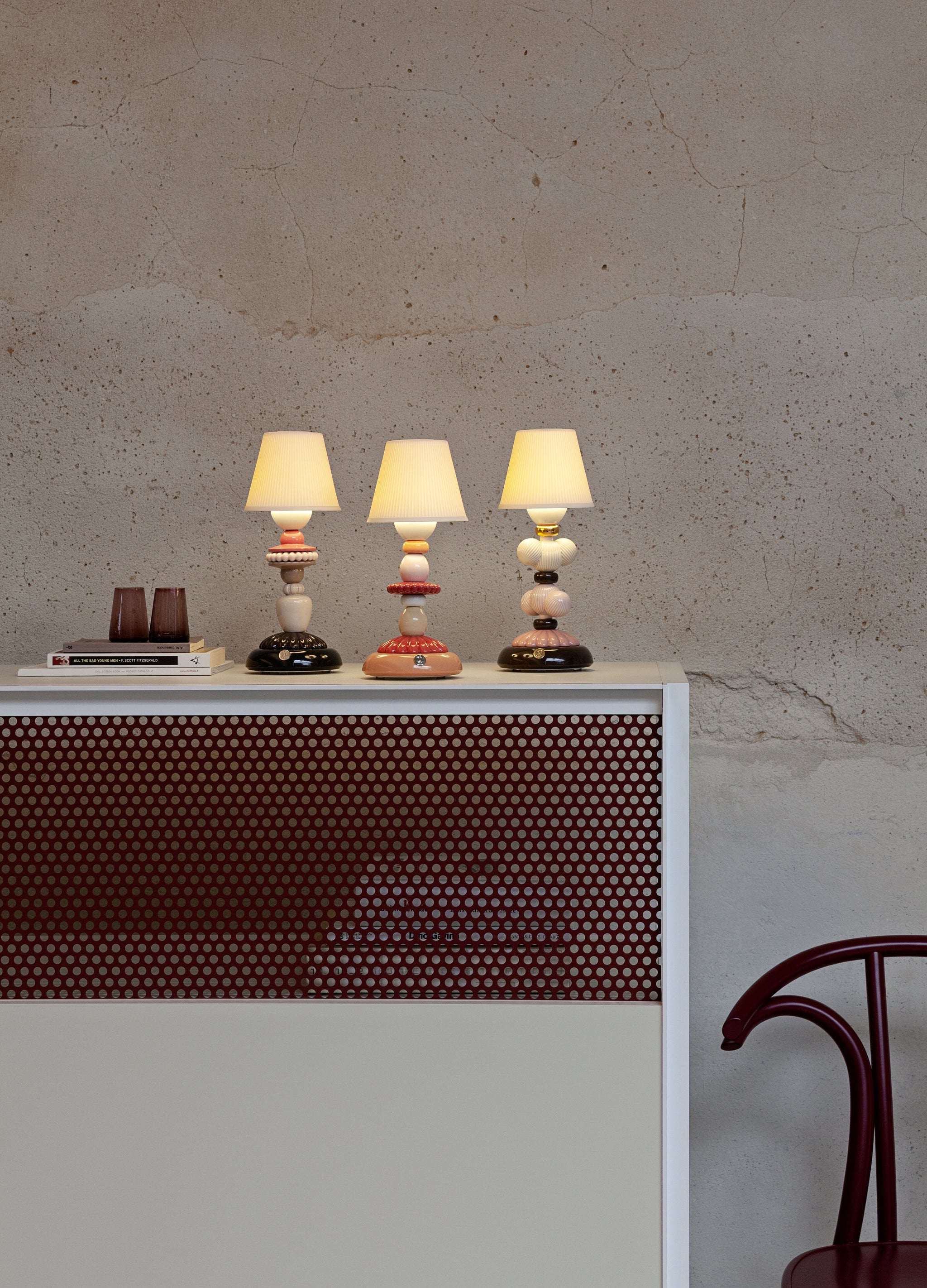 Lladro Cactus Firefly Golden Fall Table Lamp Pink 01023794 Lladro Cactus Firefly Golden Fall Table Lamp Pink 01023794