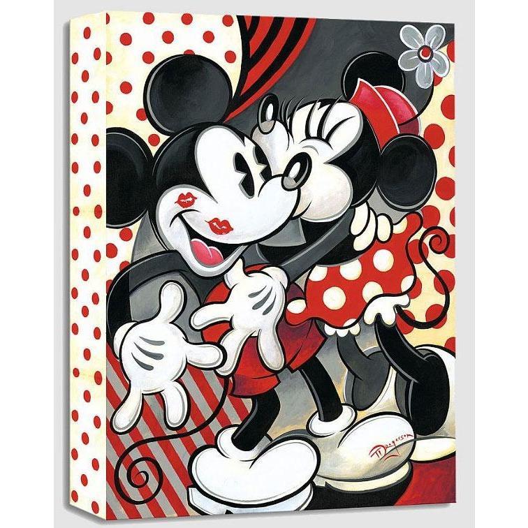 Disney Fine Art Hugs And Kisses