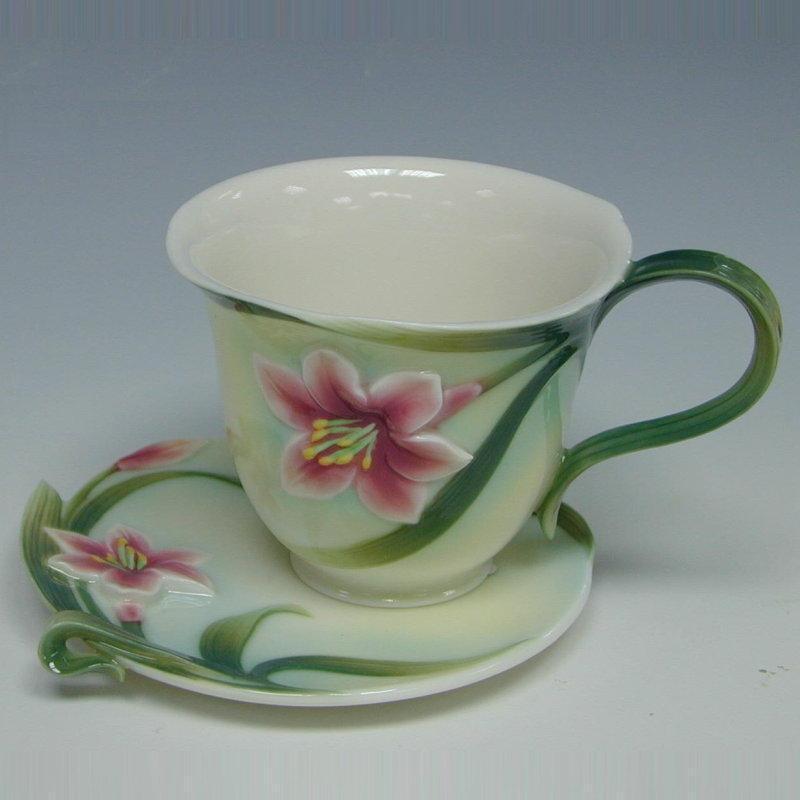 Franz Collection Lily Autumn Cup & Saucer FZ00032