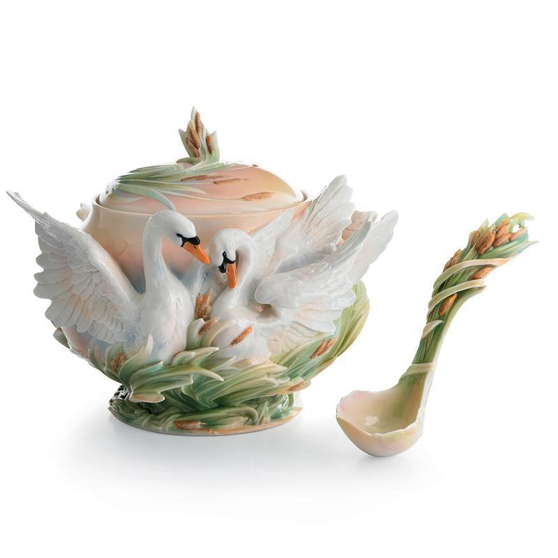 Franz Collection Swan & Ladle Tureen FZ01558