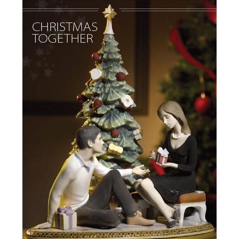 Lladro A Romantic Christmas Figurine 01008665