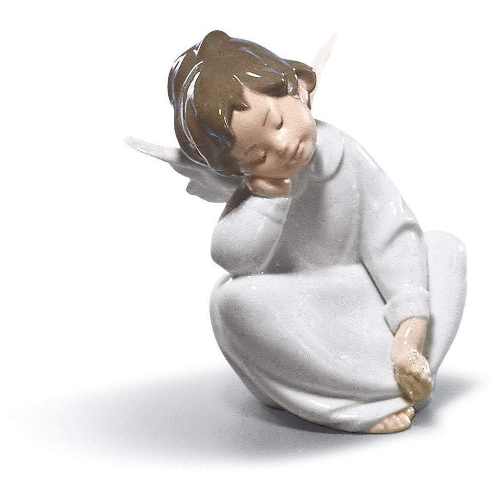 Lladro Angel Dreaming Figurine 01004961