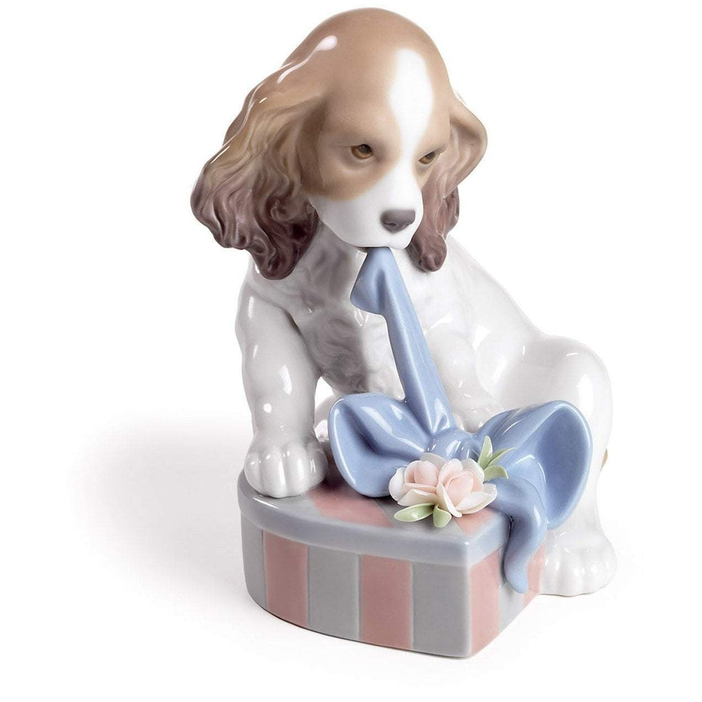 Lladro Can't Wait Figurine 01008312