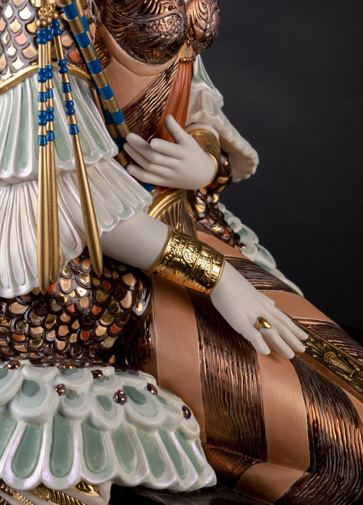 Lladro Cleopatra Figurine 01002022