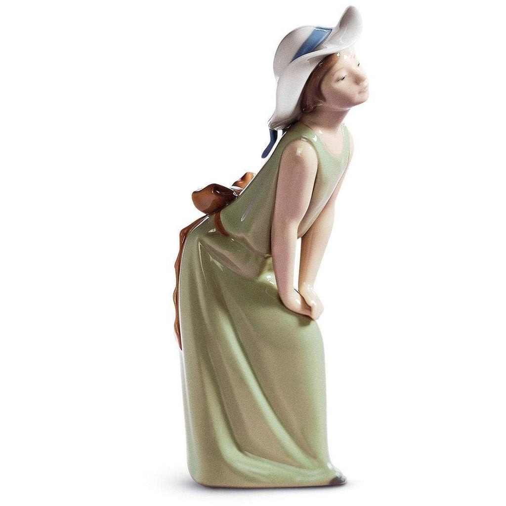 Lladro Curious Girl With Straw Hat Figurine 01005009