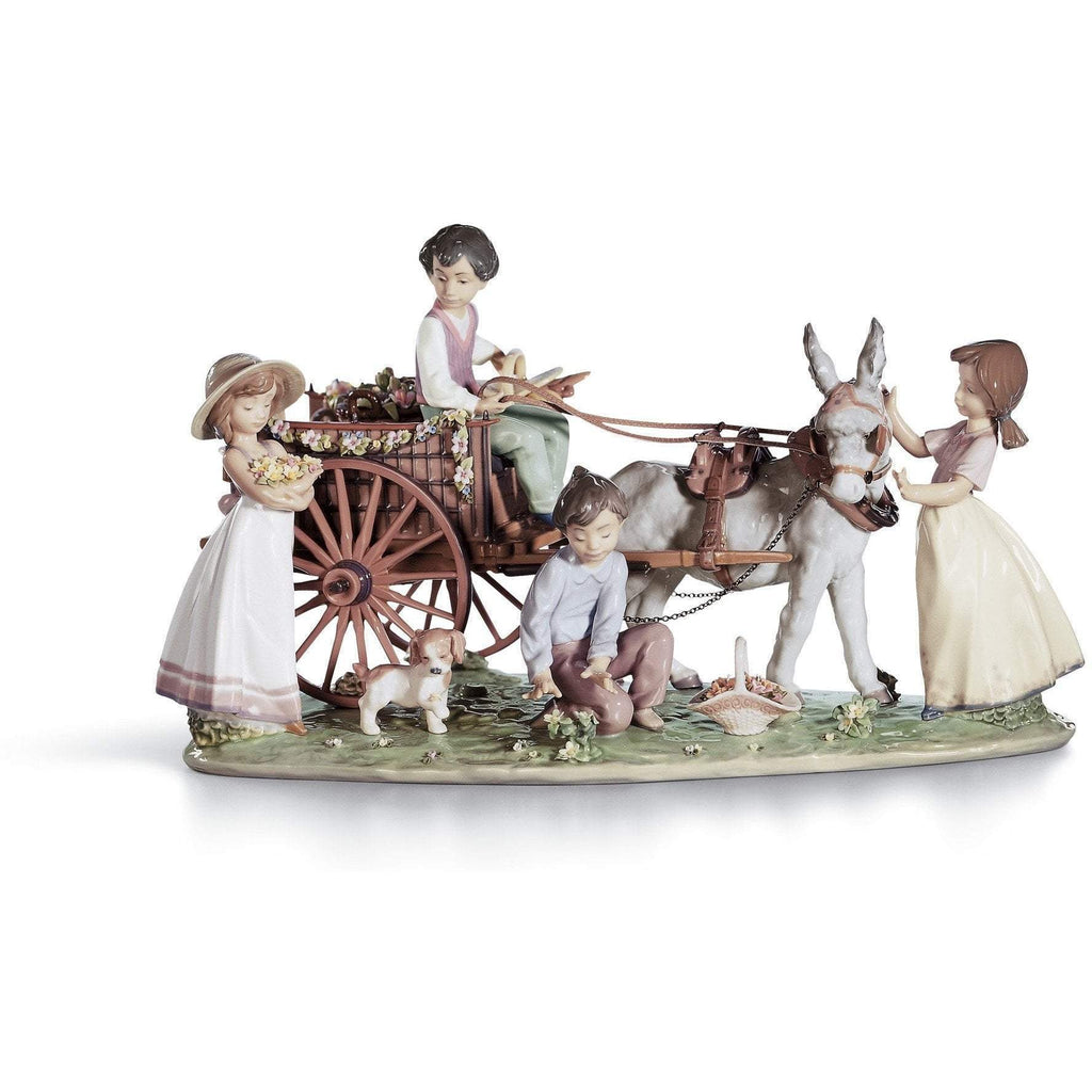 Lladro Enchanted Outing Figurine 01001797