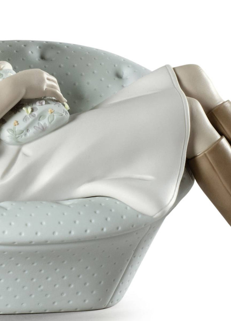Lladro Feels Like Heaven Mother Figurine 01009380