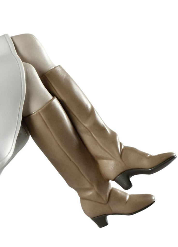 Lladro Feels Like Heaven Mother Figurine 01009380