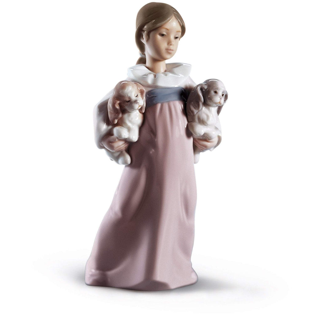 Lladro Figurines Arms Full Of Love 01006419
