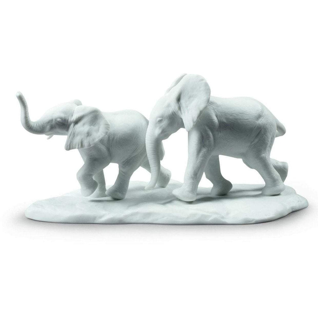 Lladro Following The Path White Figurine 01009297