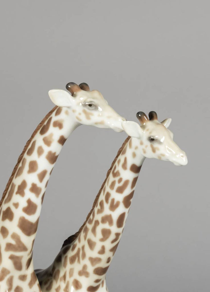 Lladro Giraffes Sculpture 01009389