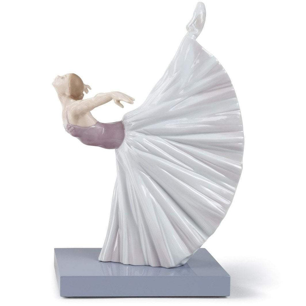 Lladro Giselle Arabesque Figurine 01008475