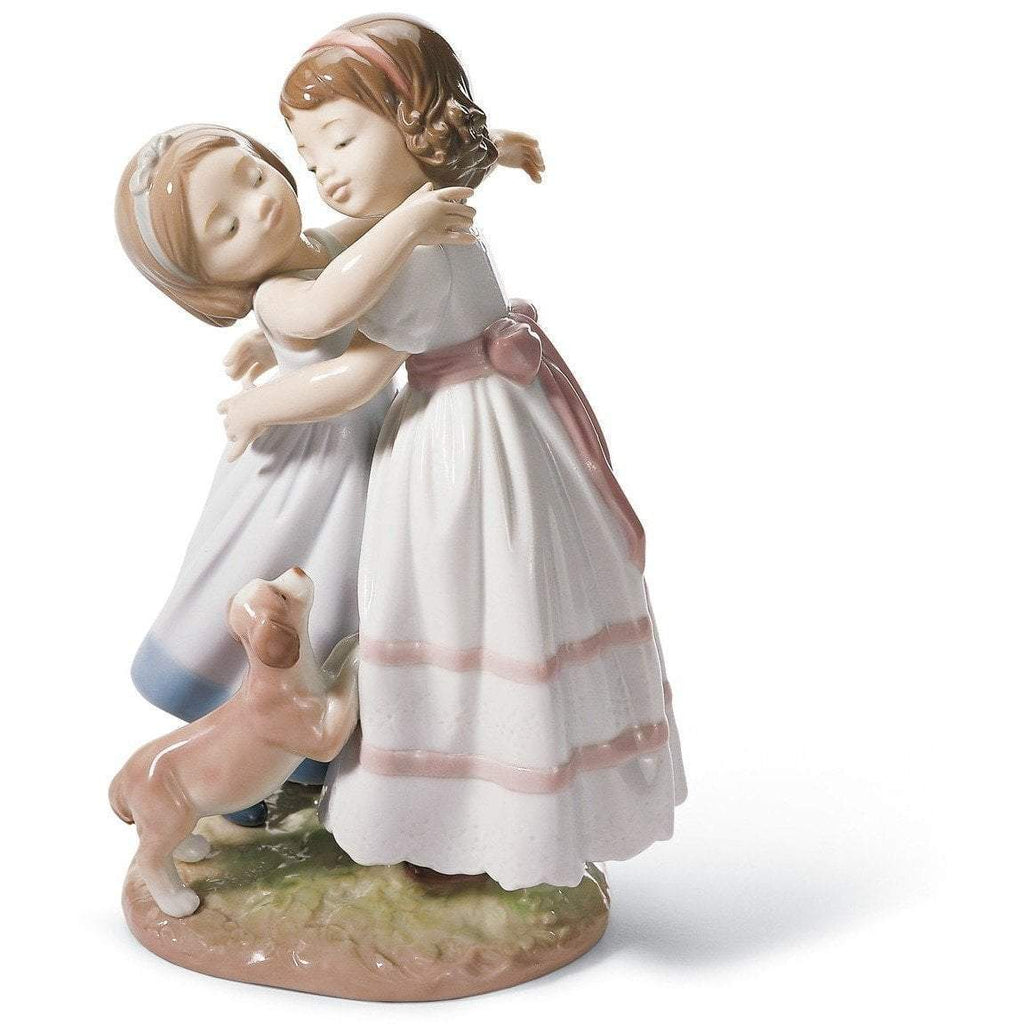 Lladro Give Me A Hug Figurine 01008046