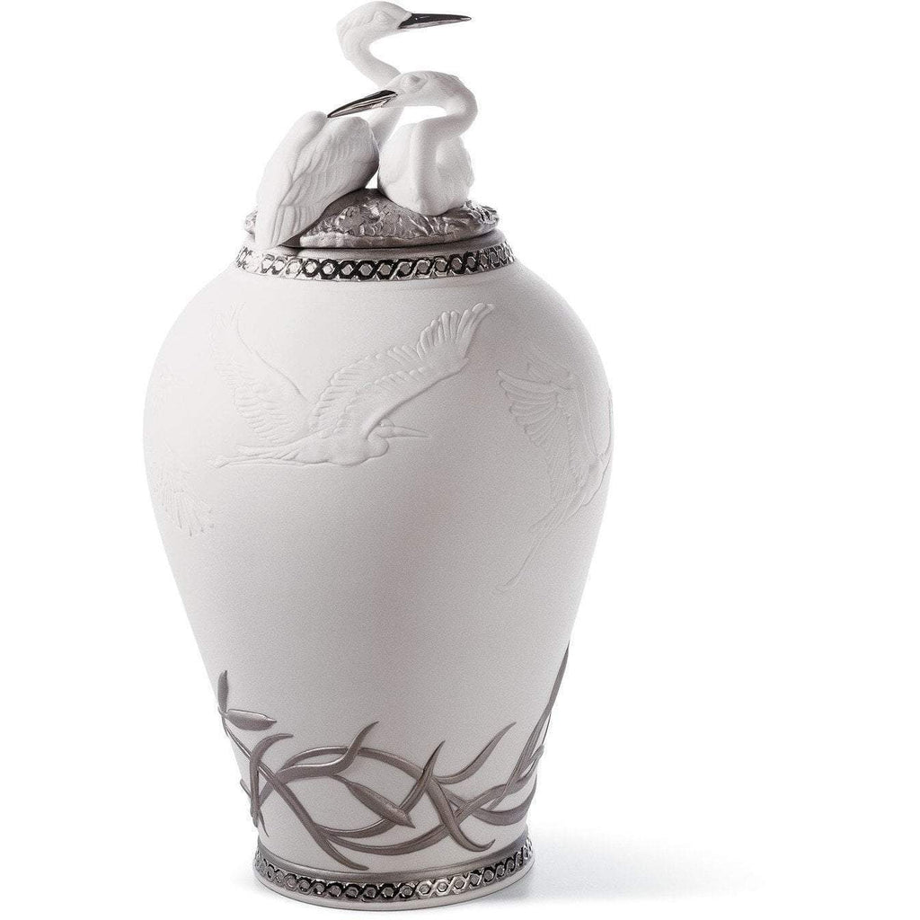 Lladro Herons Realm Covered Vase Re Deco 01007052