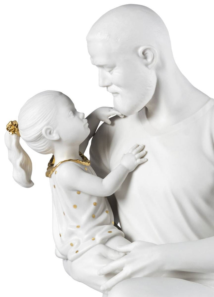 Lladro In Daddy's Arms Figurine White & Gold 01009392