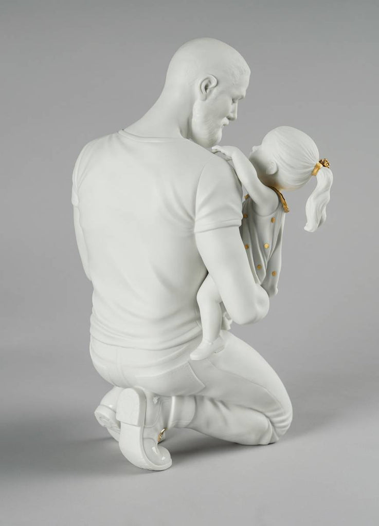 Lladro In Daddy's Arms Figurine White & Gold 01009392