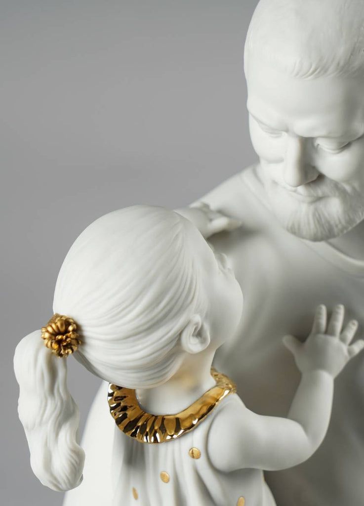 Lladro In Daddy's Arms Figurine White & Gold 01009392