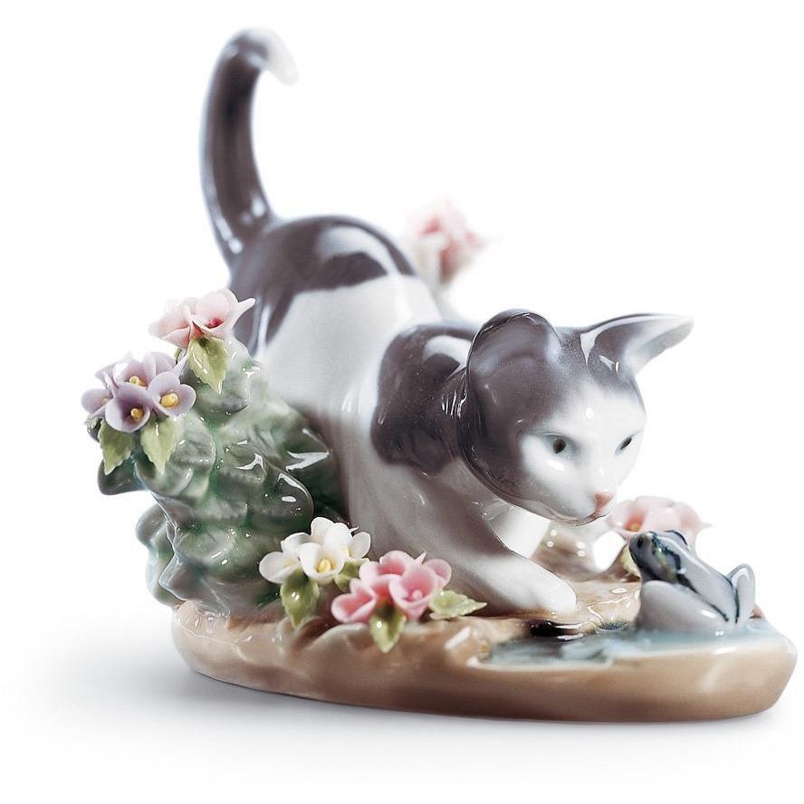Lladro Kitty Confrontation Figurine 01001442