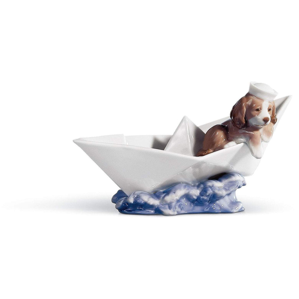 Lladro Little Stowaway Figurine 01006642