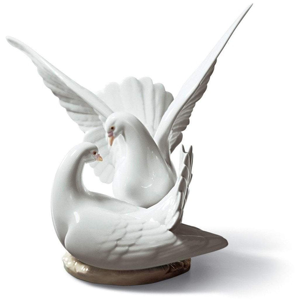Lladro Love Nest Figurine 01006291