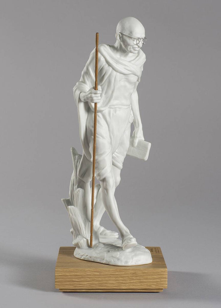 Lladro Mahatma Gandhi Figurine 150Th Birth Anniversary 01009379