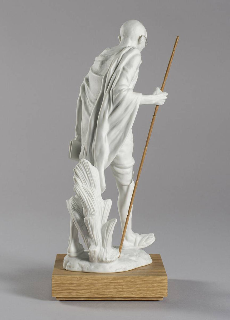 Lladro Mahatma Gandhi Figurine 150Th Birth Anniversary 01009379