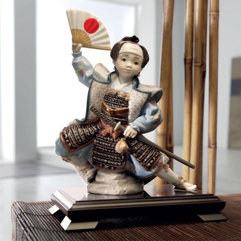 Lladro Momotaro Figurine 01008641