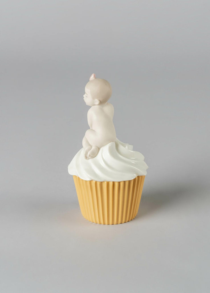 Lladro My Sweet Cupcake Girl Figurine 01009445