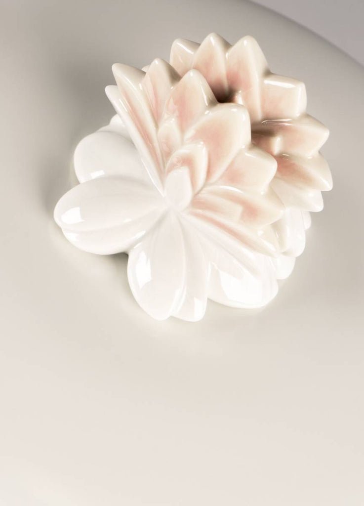Lladro Paradise Candle Medium 01040200