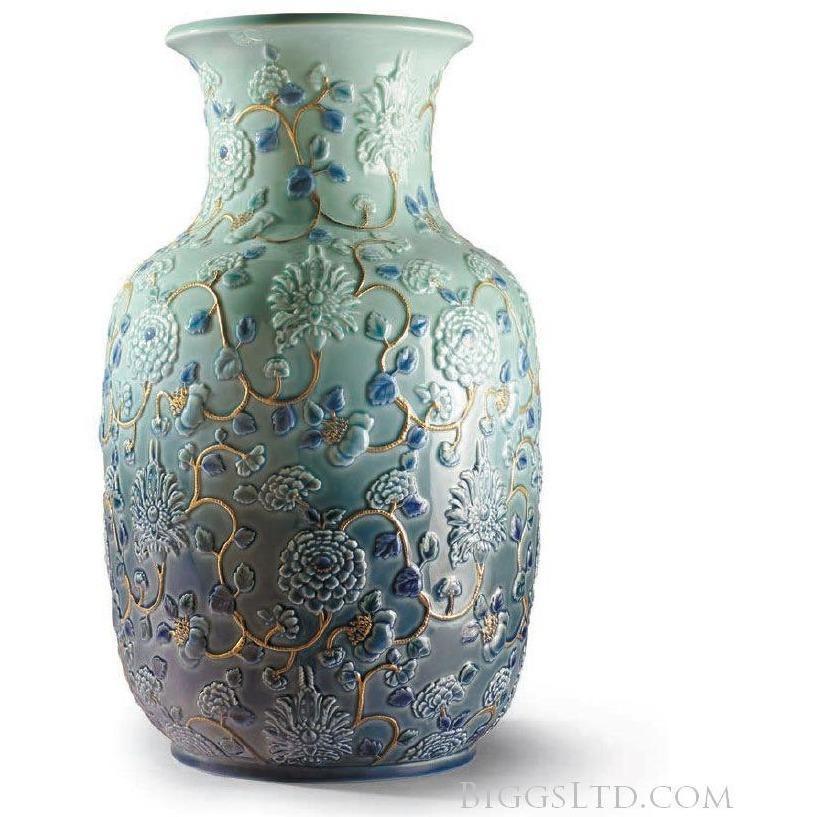 Lladro Peonies Vase Figurine 01009211