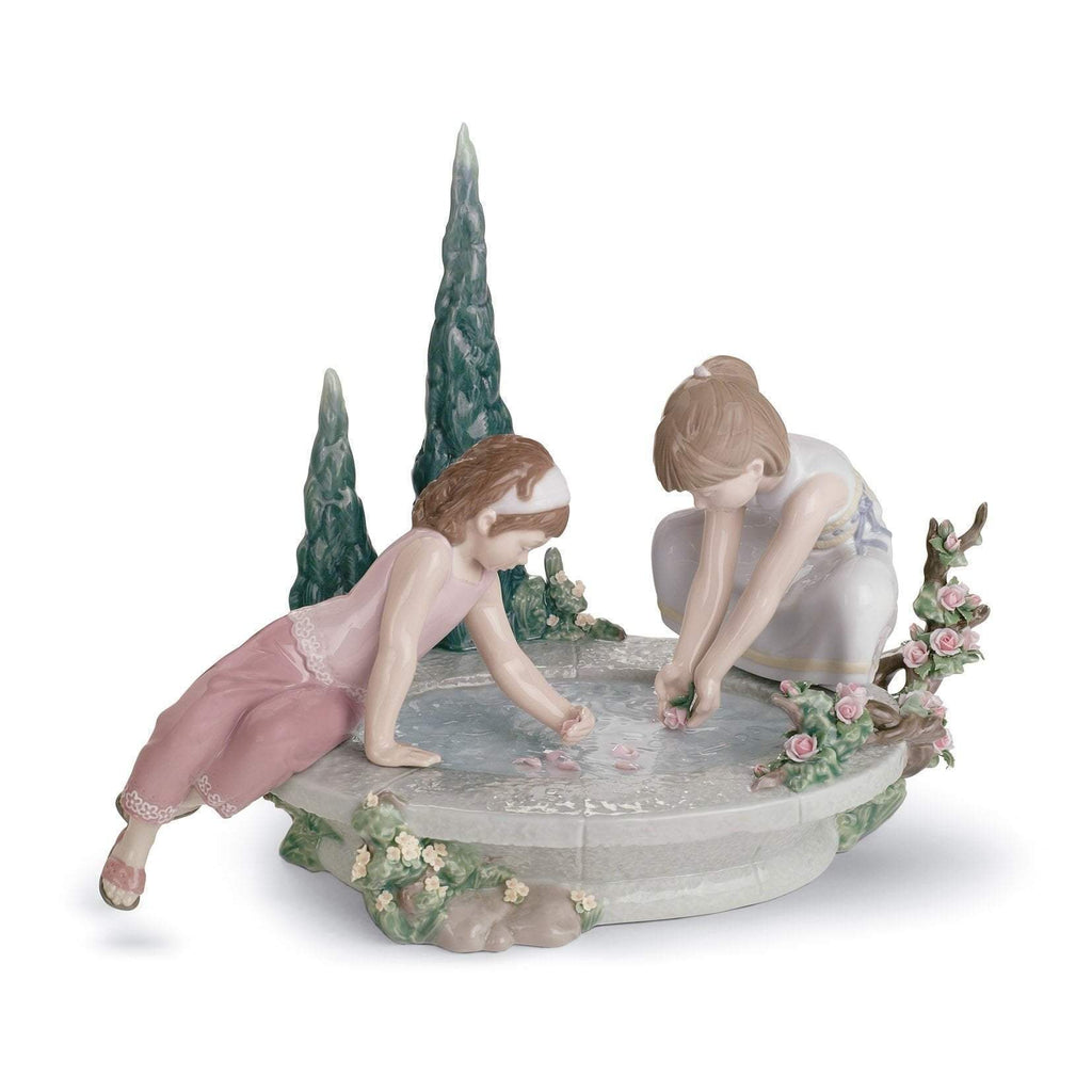 Lladro Petals In The Pond Figurine 01008355