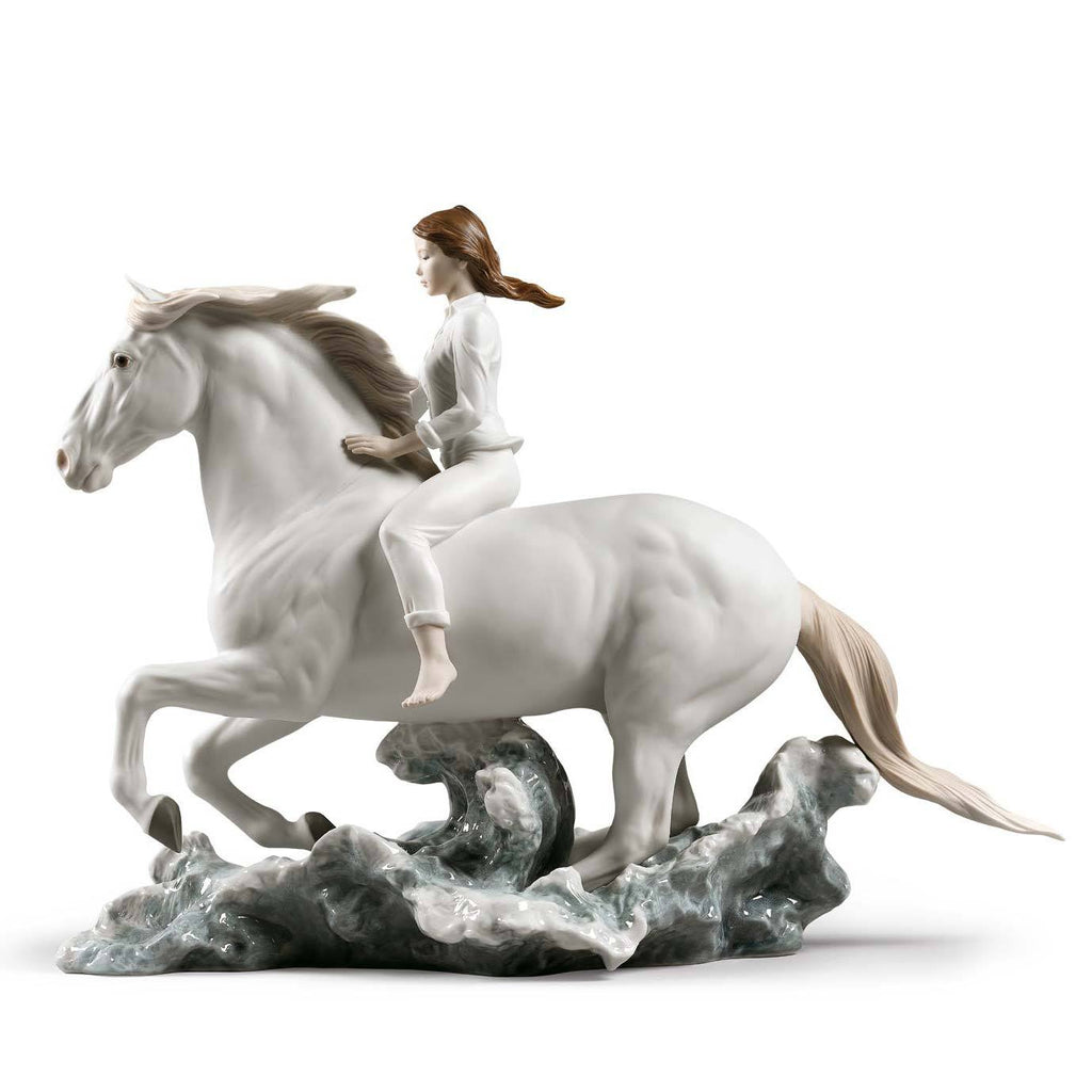 Lladro Riding Her Horse On The Seashore Figurine 01009371