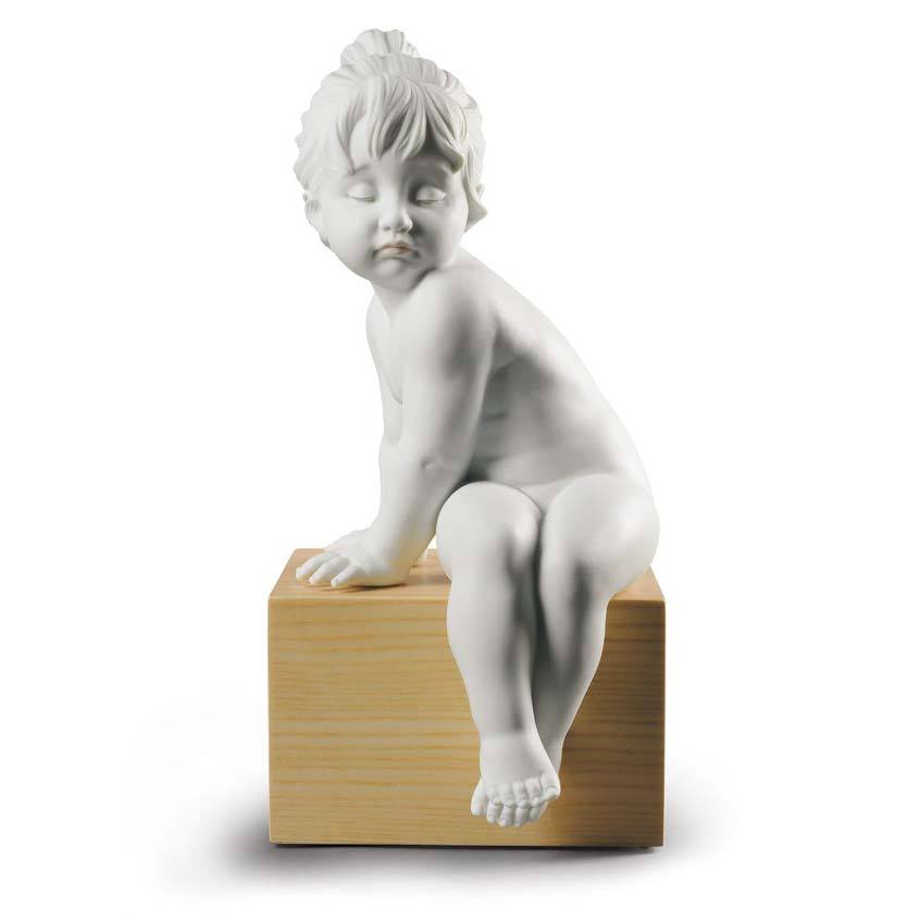Lladro Sweet Figurine 01009361