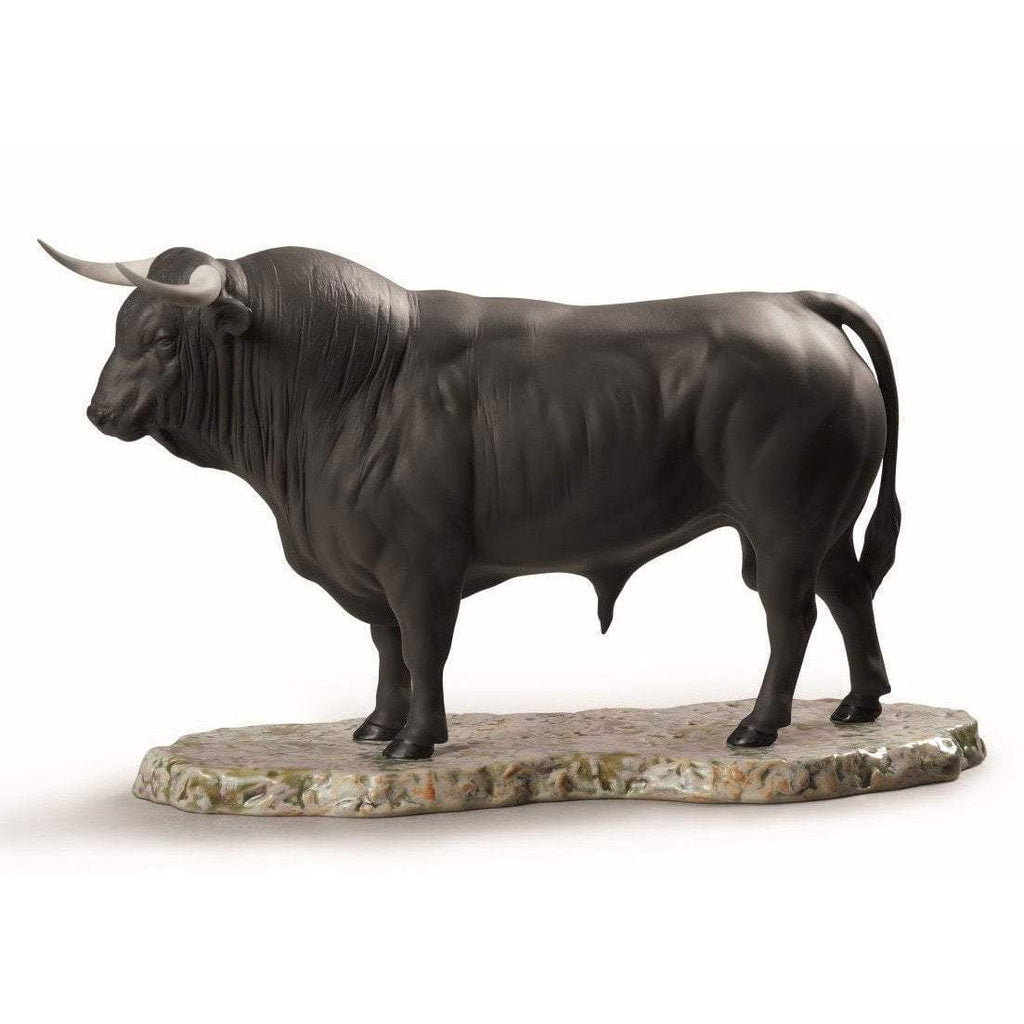 Lladro Spanish Bull Figurine 01009239