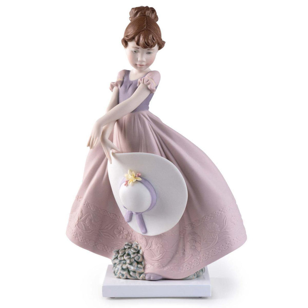 Lladro Straw Hat In The Wind Figurine 01009533