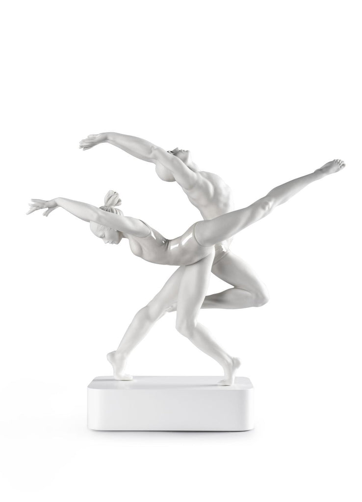 Lladro The Art Of Movement Figurine 01009438