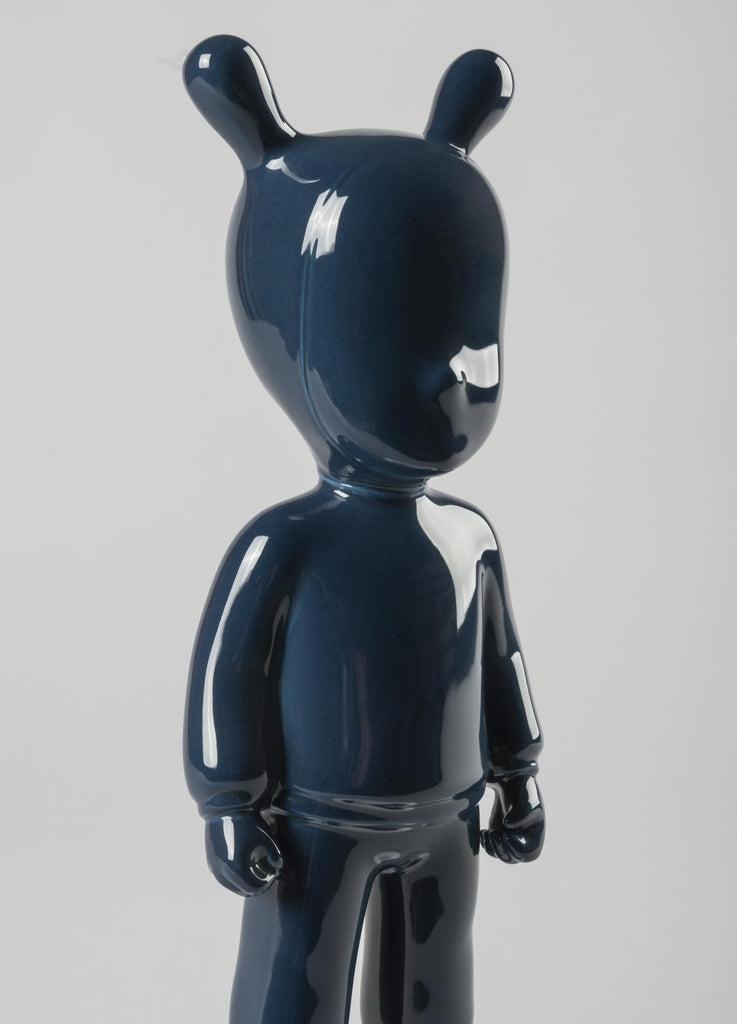 Lladro The Dark Blue Guest Small Figurine 01007750