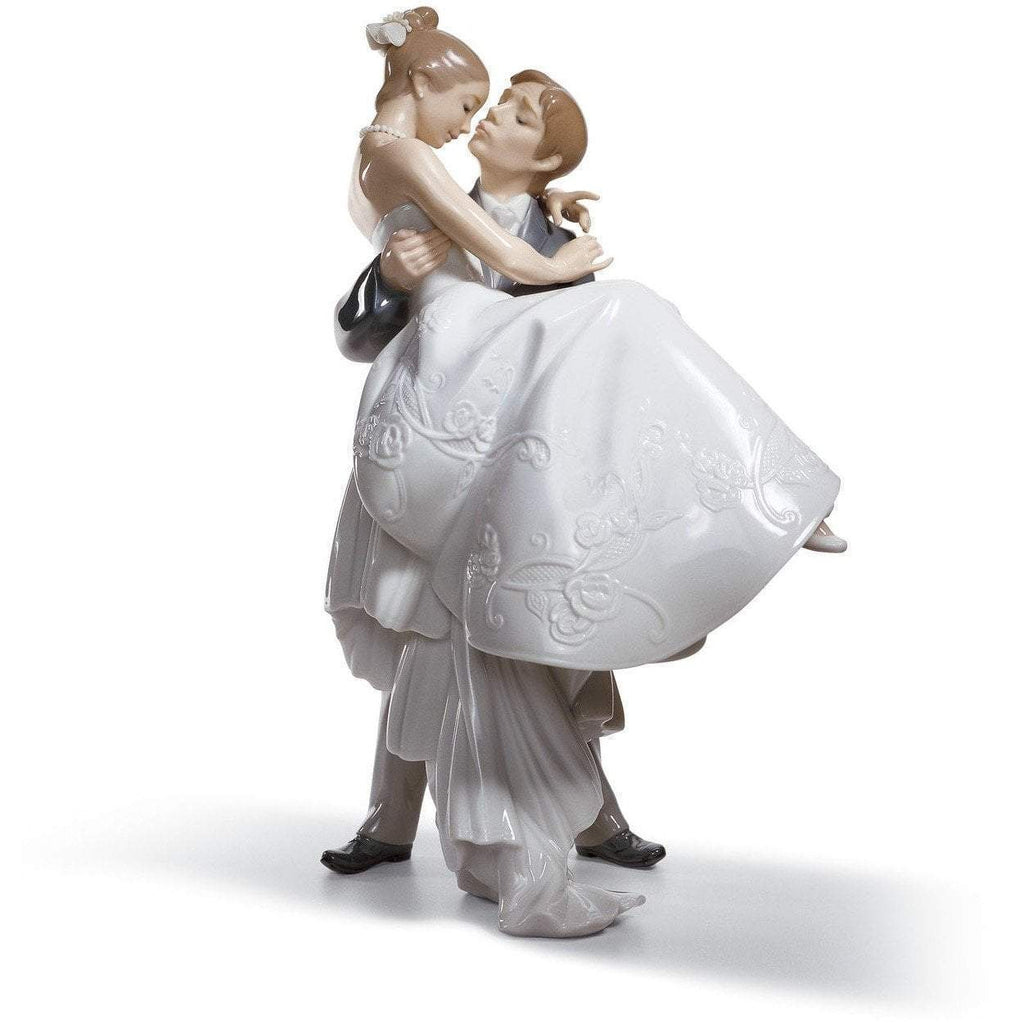 Lladro The Happiest Day Figurine 01008029